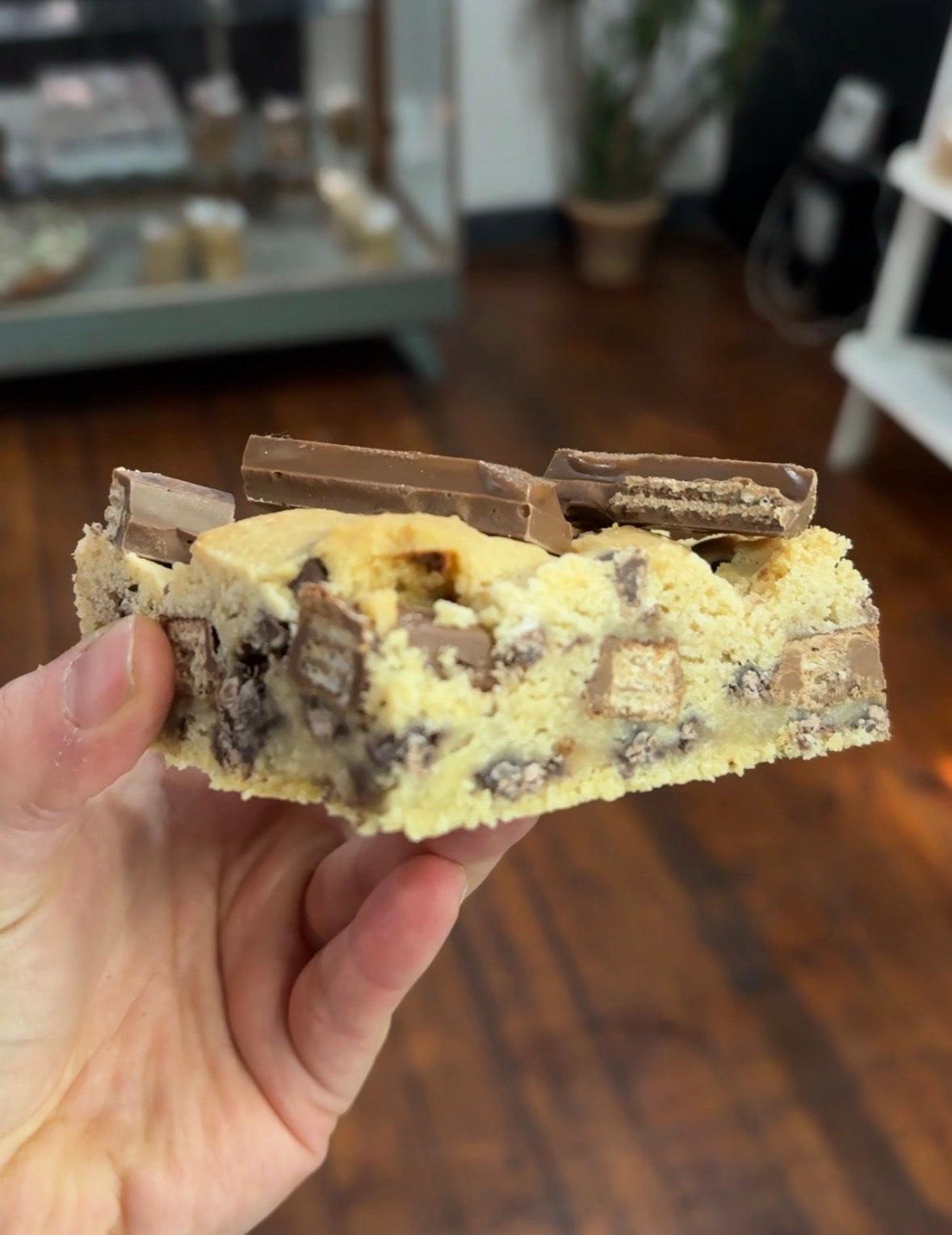 Kit Kat Cookie Bar